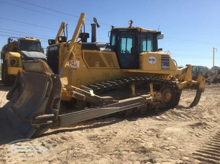 Used Komatsu dozer